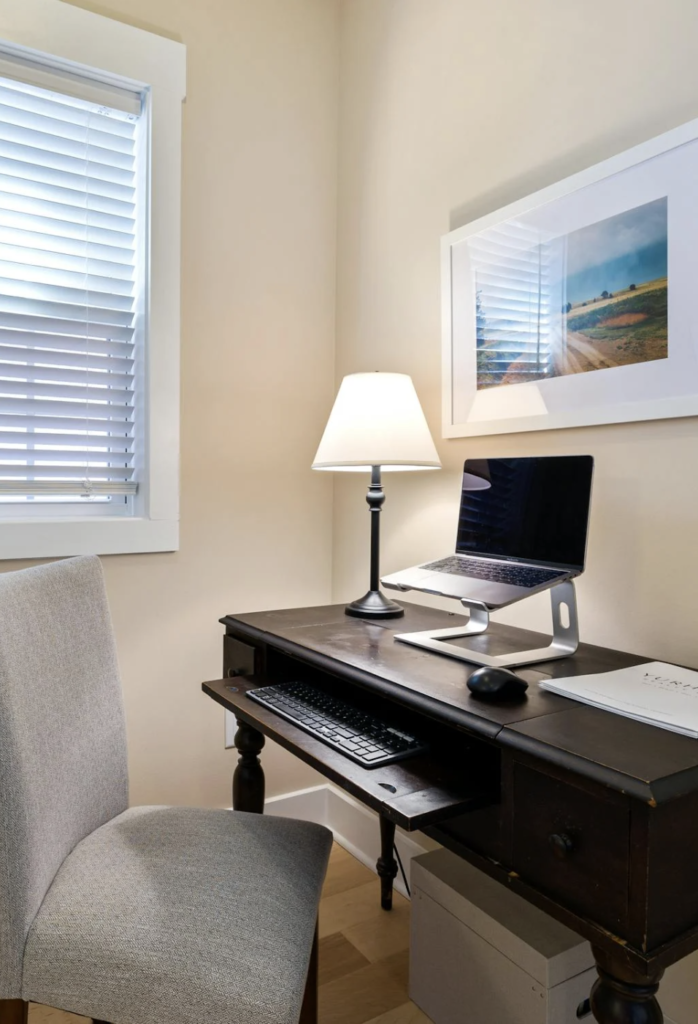 summer home office